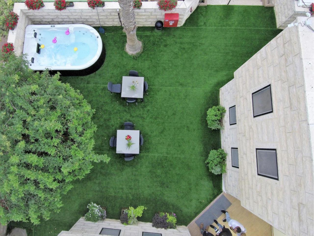 Hotel La Finca - Luxury Suites Hotel Beersheba ภายนอก รูปภาพ