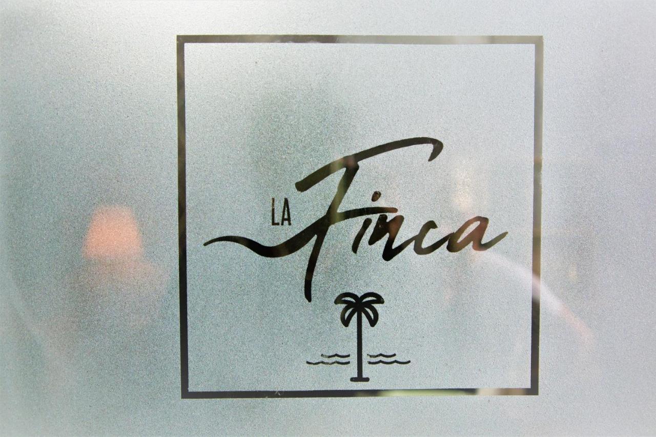 Hotel La Finca - Luxury Suites Hotel Beersheba ภายนอก รูปภาพ