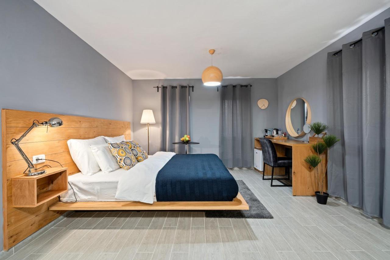 Hotel La Finca - Luxury Suites Hotel Beersheba ภายนอก รูปภาพ