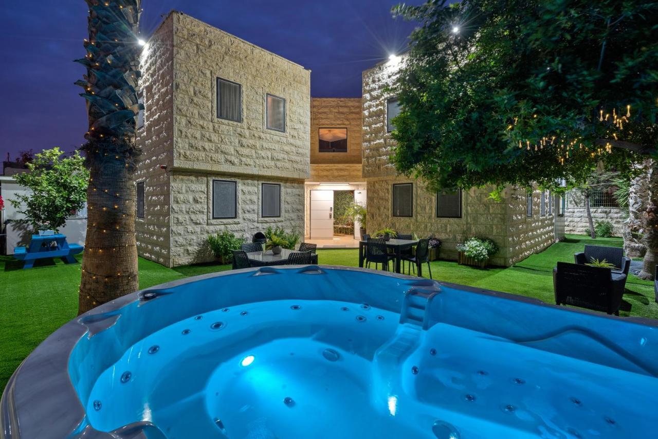 Hotel La Finca - Luxury Suites Hotel Beersheba ภายนอก รูปภาพ