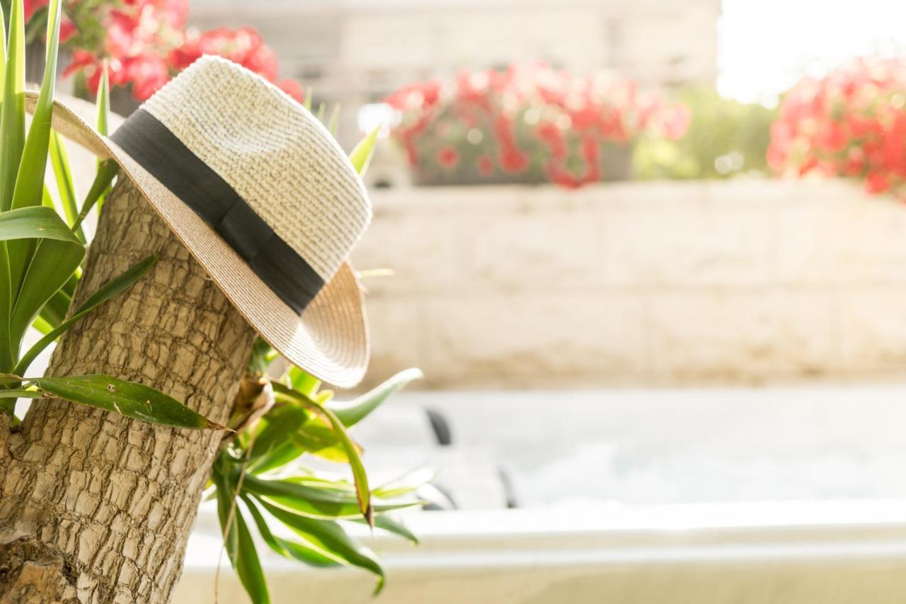 Hotel La Finca - Luxury Suites Hotel Beersheba ภายนอก รูปภาพ