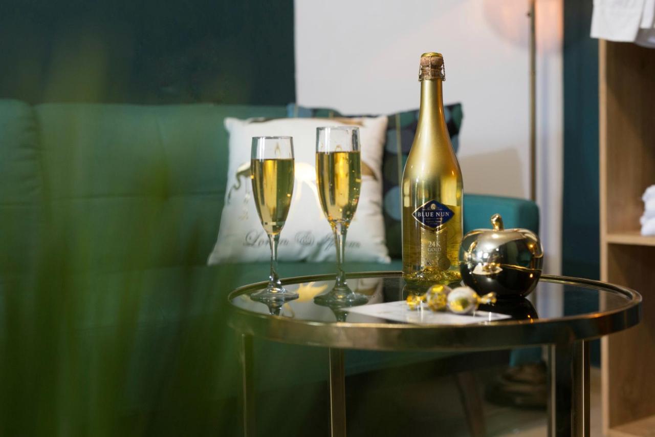 Hotel La Finca - Luxury Suites Hotel Beersheba ภายนอก รูปภาพ